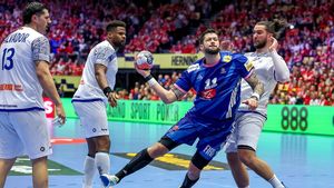 Dinamo a semnat cu un portughez din națională! Pivotul a jucat la FC Porto