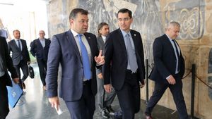 Unul dintre inventatorii Cooperativei din fotbalul românesc, mesaj șocant pentru Răzvan Burleanu: „Vreau să îi propun să o reînființăm! Erau bani negri de îi întorceam cu lopata”