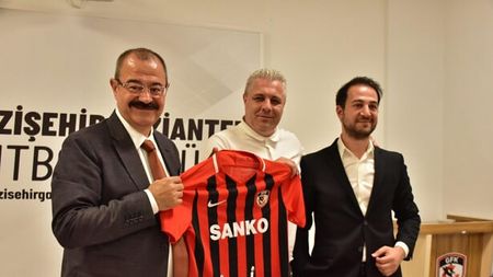 Oficialii lui Gaziantep au reacționat după ce Marius Șumudică a anunțat că pleacă. „Așteptăm răspunsul!”