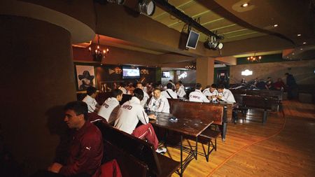 Le gătește femeia de serviciu!** Copos nu a "uitat" să achite numai salariile staff-ului tehnic