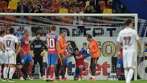 Cât de gravă este accidentarea lui Aganovic? Reghecampf: "Avea dureri mari, nu-și poate mișca maxilarul!"