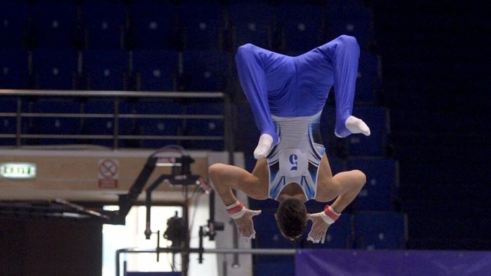 Dosar penal în cazul gimnastului torturat de doi colegi, la lotul național de la Reșița!