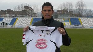 Sousa le promite fanilor Unirii salvarea de la retrogradare:** "Nu picăm!"