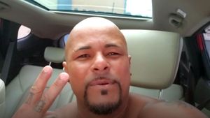 Ce mesaj i-a transmis Wesley lui Eric, după ce i-a luat titlul de cel mai bun marcator străin din Liga 1 + O urare specială pentru Becali și Porumboiu: "Doi țărani!" ? | VIDEO EXCLUSIV