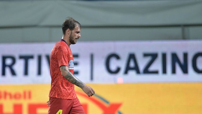 De necrezut: Bălașa nu poate scăpa de "sindromul Becali". Fotbalistul e sănătos fizic, dar nu poate juca încă pentru CSU Craiova: "Nu e într-o stare psihică bună. Vom vedea când își va reveni"