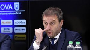 Mama fotbalistului hărțuit sexual de către Devis Mangia la Universitatea Craiova a făcut dezvăluiri halucinante: „A început să se masturbeze în fața lui”