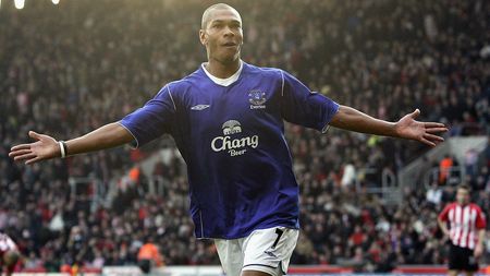 FOTO | A jucat la Everton și Leicester, a câștigat milioane din fotbal și acum a fost declarat falit! Problemele cu drogurile l-au adus la sapă de lemn