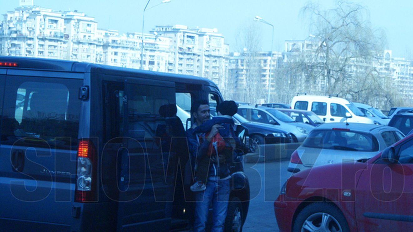 FOTO** Îi calcă pe urme! Adrian Iencsi și-a dus băiatul la școala de fotbal