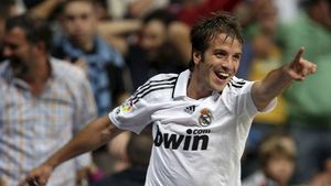 Van der Vaart: "Nu am zis niciodată că mi-aș dori să mă transfer la Chelsea"