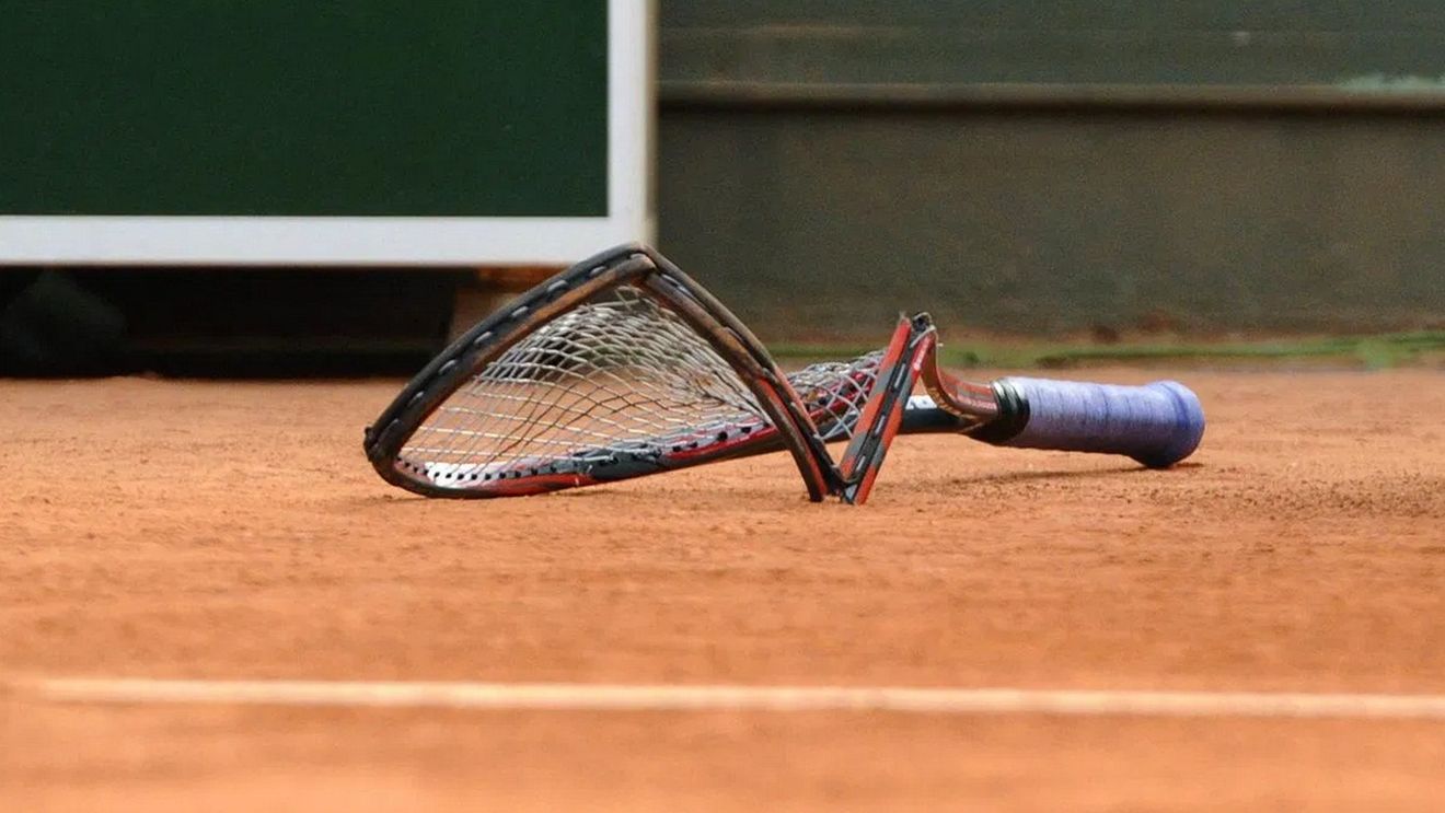 Când socoteala de acasă nu se potriveşte cu cea din tenis. Un jucător care a strâns 860 de dolari din premii, amendat cu 100.000 de dolari şi suspendat pe viaţă