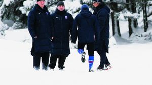 Ultima TRĂ‚DARE pe axa Dinamo-Steaua! A fugit la rivali, dar Borcea l-a recuperat:** "Te urci în mașină și vii înapoi, îți dau mai mult decât Becali"