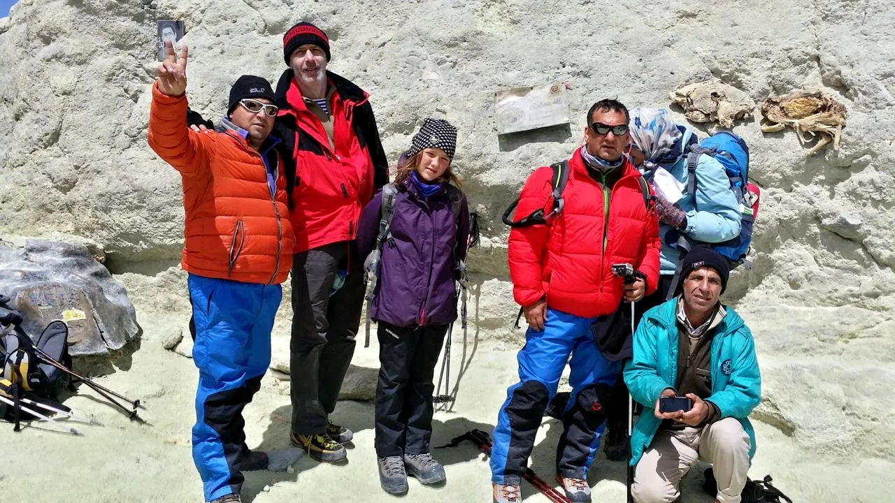Geta Popescu a devenit cea mai tânără alpinistă din lume care a escaladat Ojos del Salado (6.893 m)