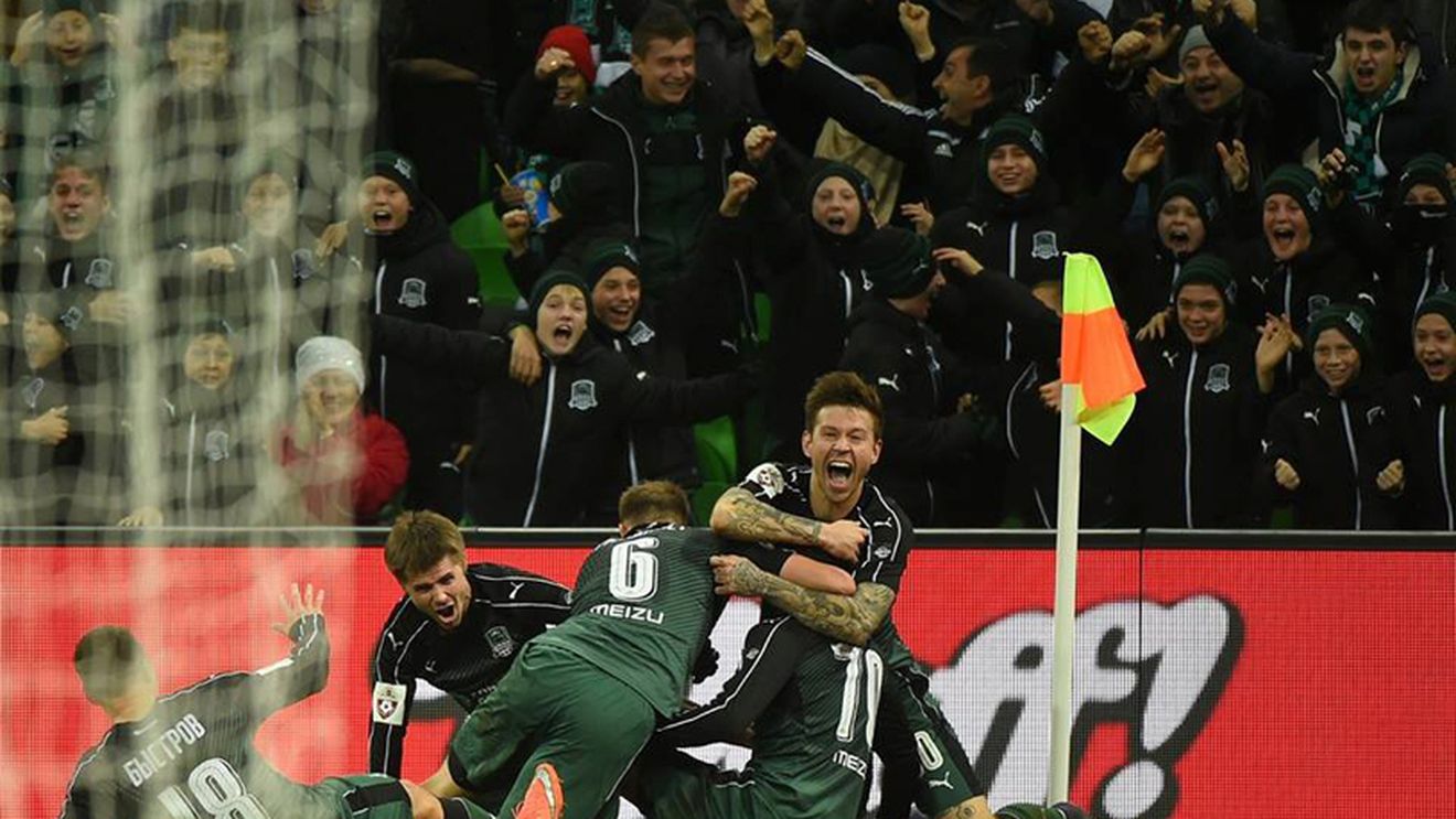 VIDEO | Gol fabulos înscris din foarfecă, de la 15 metri. Sub privirile lui Mircea Lucescu, instalația SF a "cinematografului" din Krasnodar s-a pus în mișcare în minutul 94!
