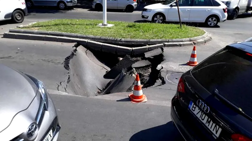 VIDEO | O groapă uriașă a apărut pe o stradă din București!
