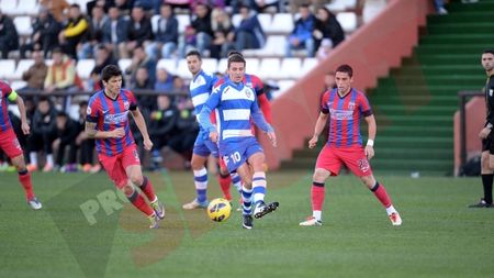 "Nu îi interesează rezultatul, dar bănuiesc că îi interesează felul în care joacă" Steliștii adună critici după meciurile de pregătire din Spania