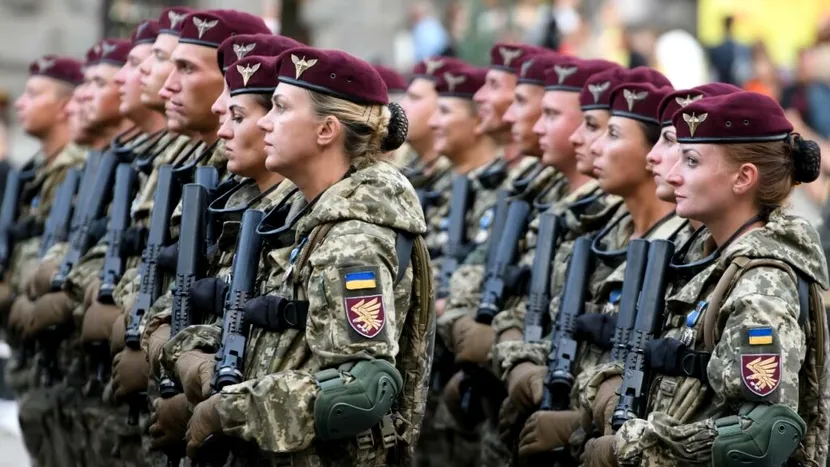 Poveștile femeilor care s-au înrolat în armata ucraineană. Sunt subestimate în armată