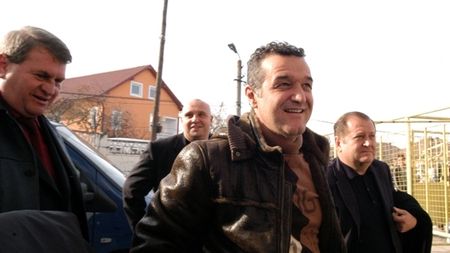 Succesul neverosimil al Rapidului l-a încântat pe Becali:** "Parcă juca Barcelona cu o echipă de divizia D"