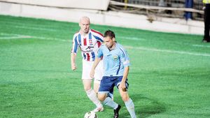 Nici nu a ajuns bine la Steaua că este pus deja pe lista neagră:** "Adrian Popa nu va face mulți purici în Ghencea"