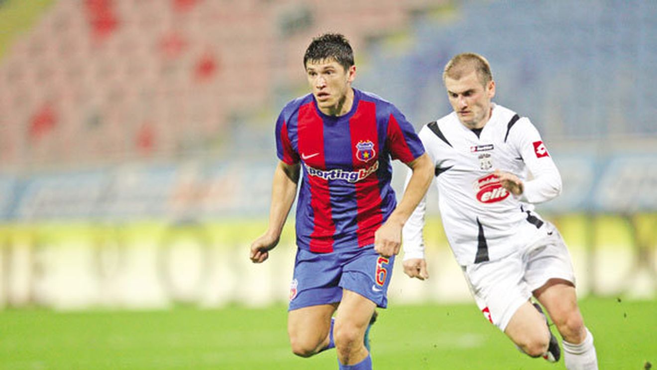 Steaua, fără sponsor principal de doi ani!**  Oficialii din Ghencea vor 1,5 milioane de euro pe sezon pentru spațiul de pe tricourile fotbaliștilor