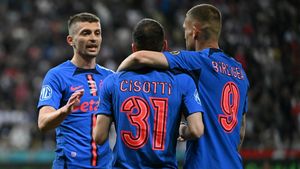 Ceartă pe teren între Tănase și Bîrligea, la FC Argeș - FCSB! A început să țipe la el și să îi reproșeze că a fost egoist