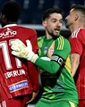 Roland Niczuly e tras pe tușă la Sepsi OSK, însă portarul are spatele asigurat de contract. ”Am răbdare. Așa e viața sportivilor, mai ales în fotbal”
