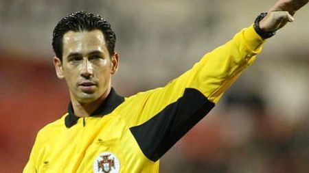 Portughezul Pedro Proenca, desemnat cel mai bun arbitru din lume în anul 2012