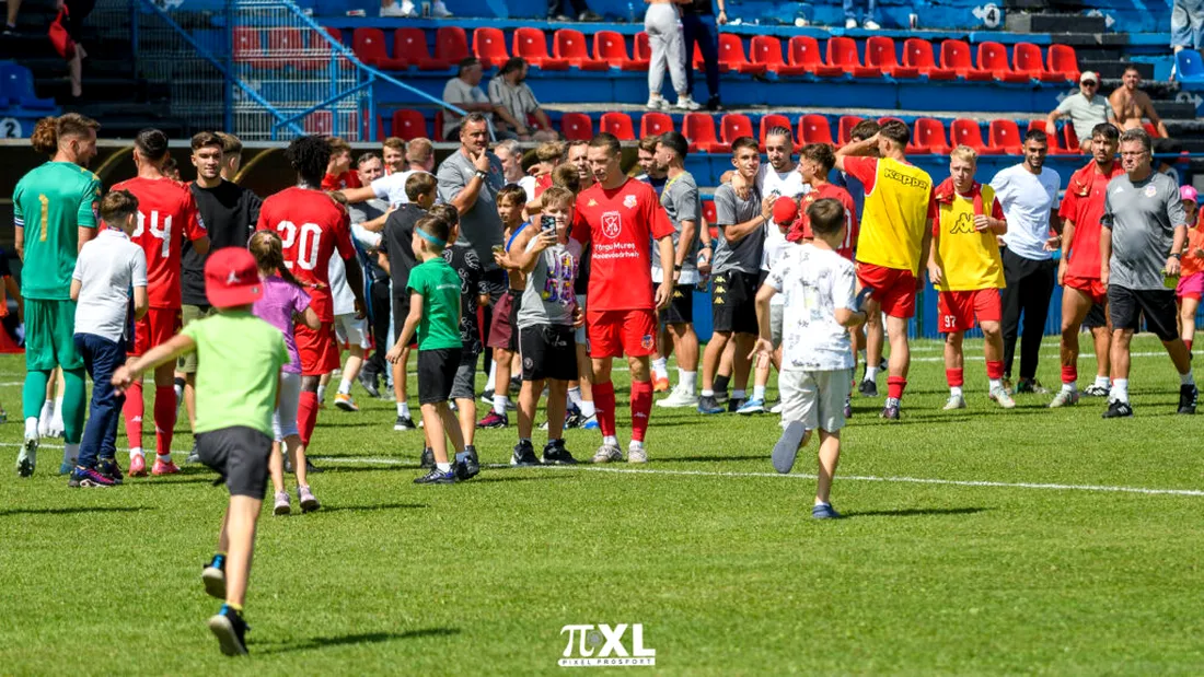 Entuziasm la Târgu Mureș, cu AFC ASA lider în Liga 2, dar clubul cere deja ajutor! Antrenorul spune că ”trebuie să forțăm lucrurile”, președintele face un apel public, golgheterul se simte foarte bine