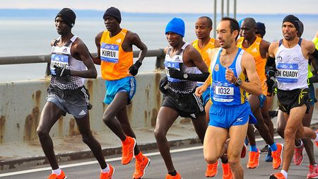 Wilson Kipsang și Mary Keitany au câștigat maratonul de la New York. La cursă a participat și Caroline Wozniacki