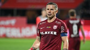 Fanii lui CFR Cluj i-au cerut lui Nelu Varga să îl dea afară pe Ciprian Deac! „Doar el nu conștientizează asta! Să primeze interesul clubului, nu al jucătorului”