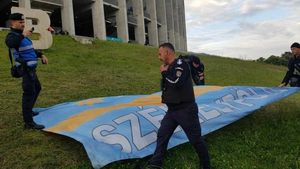 Ce a scris presa maghiară despre faptul că steagul Ținutului Secuiesc a fost interzis pe Arena Națională la meciul Dinamo – Csikszereda!