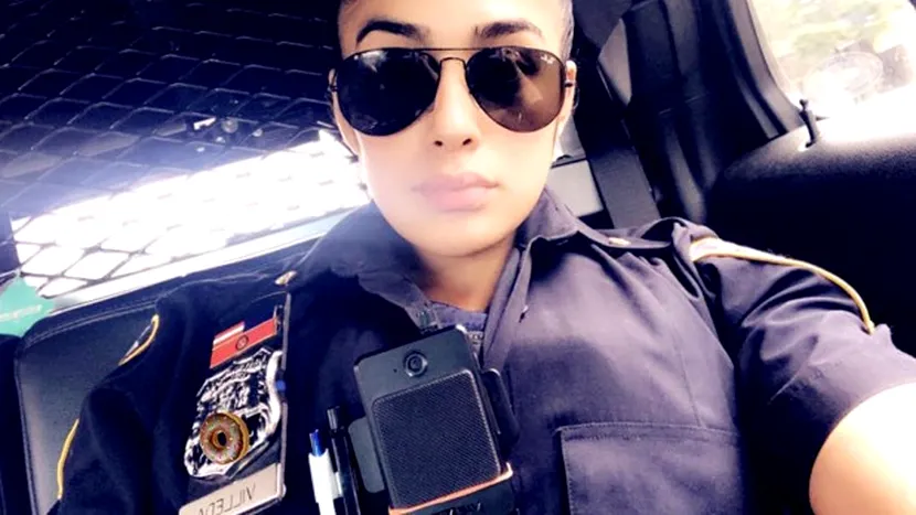 O polițistă, umilită pe internet de colegi, cu fotografii intime