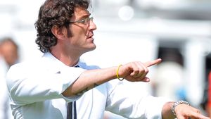 E oficial! Ciro Ferrara e noul antrenor al lui Juventus!