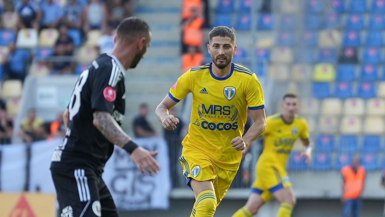 U Cluj - Petrolul Ploiești 0-0, în runda a 16-a din Superliga. „Lupii galbeni” bifează al treilea egal la rând, deși au jucat mai bine de jumătate de oră în superioritate numerică