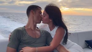 Cristiano Ronaldo a îmbrăcat-o în aur pe Georgina Rodriguez, după ce i-a spus „Da”. Ce sumă a cheltuit starul portughez pe cadouri