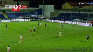 Dezastru pentru noua achiziție de la CFR Cluj! A făcut penalty la două minute de la debutul pentru echipa lui Varga