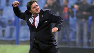 Lăcătuș, cu inima lângă Rusescu&Co: "Îmi doresc din suflet să se califice!"** Sfaturile simbolului Stelei pentru dubla cu Chelsea