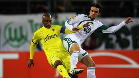 Nou-promovata Swansea îl vrea pe Marcos Senna! "E pregătit să joace în Premier League"