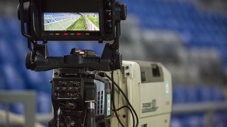 Cine transmite la tv partida amicală de fotbal România-Slovenia, de la Cluj