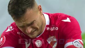 Dennis Politic s-a săturat și a ajuns în pragul disperării, după Dinamo - FCSB 1-2: „Nu mai înțeleg ce se întâmplă”