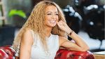 „Mi s-a rupt bluza”. Ce a văzut o lume întreagă după ce prezentatoarea TV s-a întins prea tare