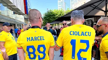 Premierul Marcel Ciolacu, înconjurat de suporteri înainte de meciul România – Slovacia. Ce pronostic are pentru jocul de la EURO pe care îl va urmări din tribune
