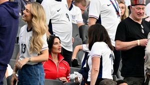 Vrea să scape de amantă şi a fugit la Milano, în plin divorț. Fotbalistul milionar, un nou început în carieră