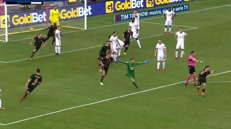 Gol în stil Palop în Benevento - Milan 2-2. VIDEO | Portarul i-a adus primul punct în Serie A echipei lui Pușcaș! Românul a marcat și el. Mesaj ironic al fanilor lui Inter