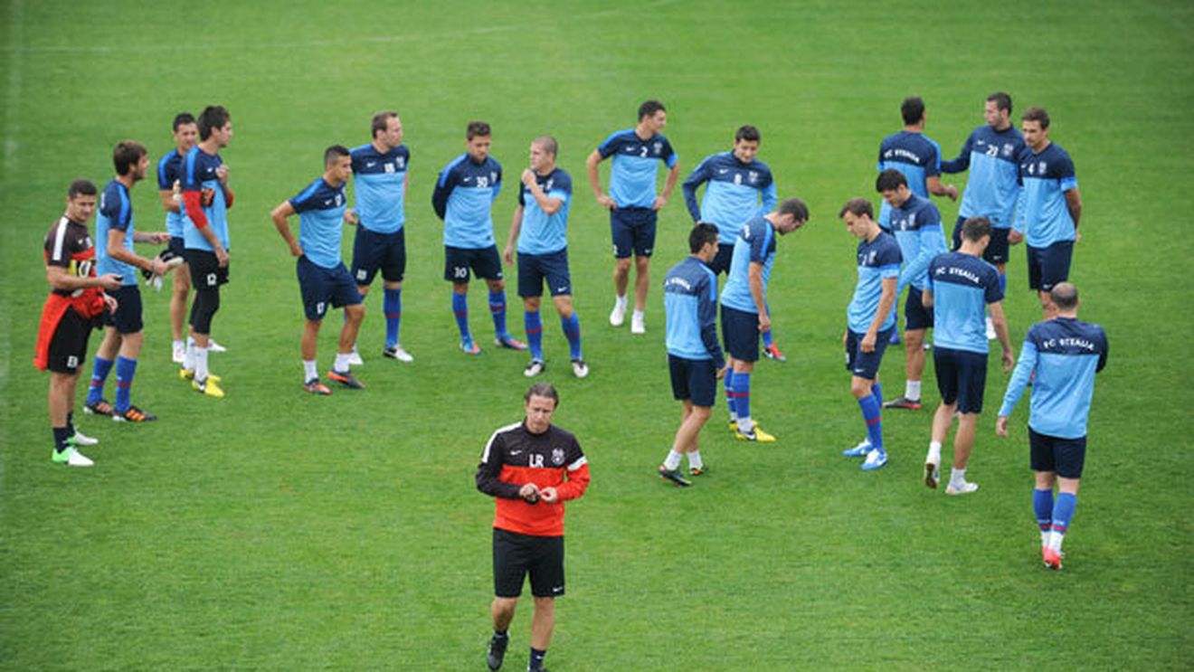 Reghecampf a răbufnit după replica lui Ilie Stan:** "Se spun bazaconii, nu sunt adeptul metodelor lui!" Ce spune despre controlul doping