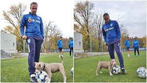 Laurențiu Reghecampf, antrenament cu noul „jucător” de la Universitatea Craiova! Imagini drăguțe din Bănie | FOTO & VIDEO