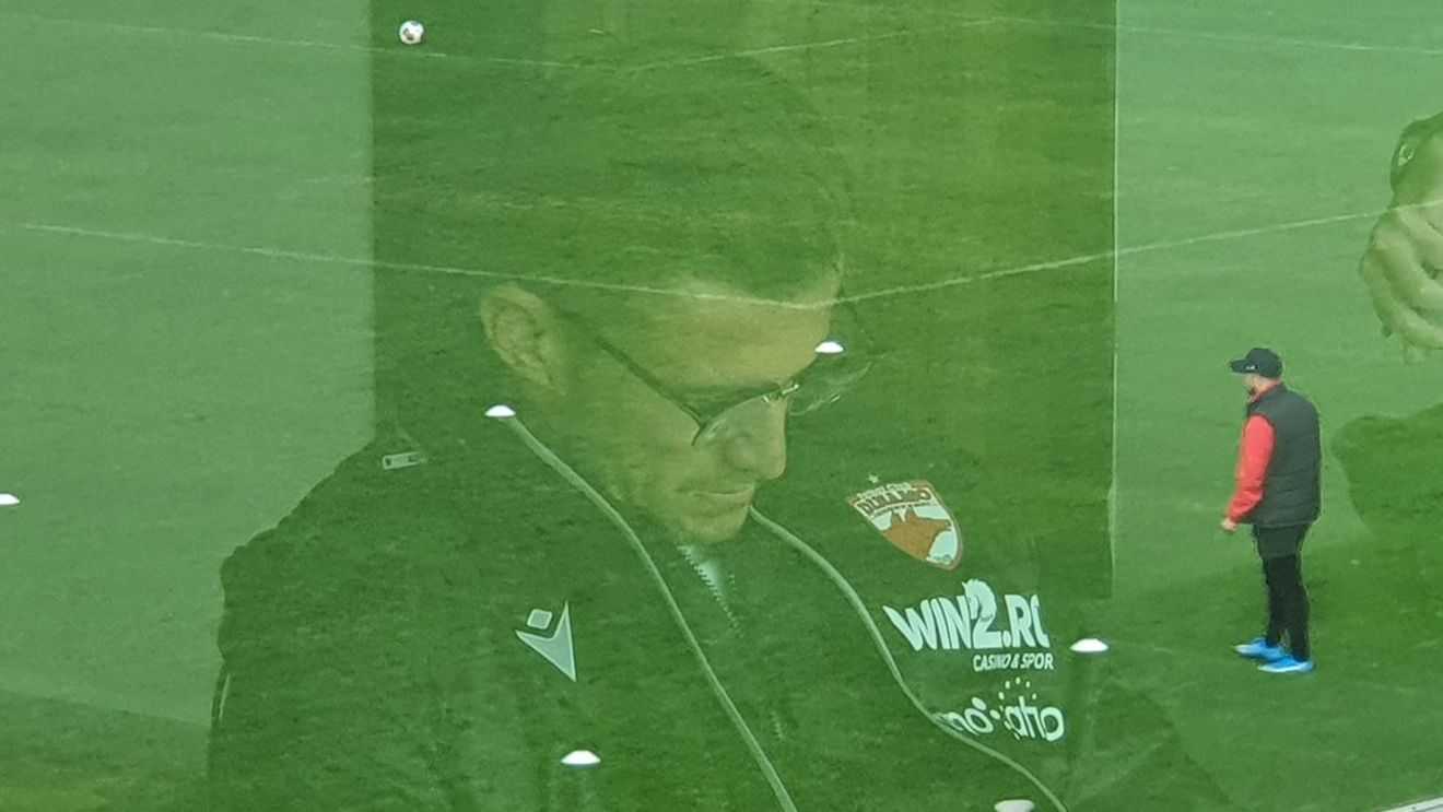 Andrei Nicolescu, exasperat de Dinamo! Cum a văzut acționarul "câinilor" meciul cu Genclerbirligi şi de ce transferurile importante sunt urgente