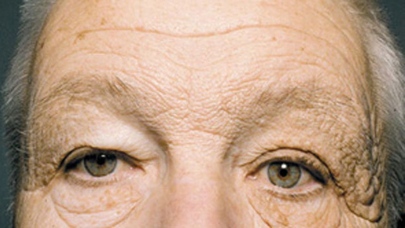 Ca să scapi de asta, nocturna ar trebui să fie obligatorie în Liga 1!** FOTO Incredibil: zici că a fost tăiat pe jumătate! Cum a ajuns un șofer să nu se recunoască în oglindă