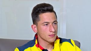 INTERVIU | Moruțan și momentul care încă îl "bântuie": "Încă mă gândesc, dar trebuie să uit!". Cum a explicat gestul cu care a uluit banca FCSB și răspunsul la întrebarea: "Vrei să-ți mai iei BAC-ul?"

