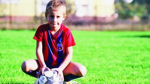 Visează la Steaua!** "Motanul din Pipera"