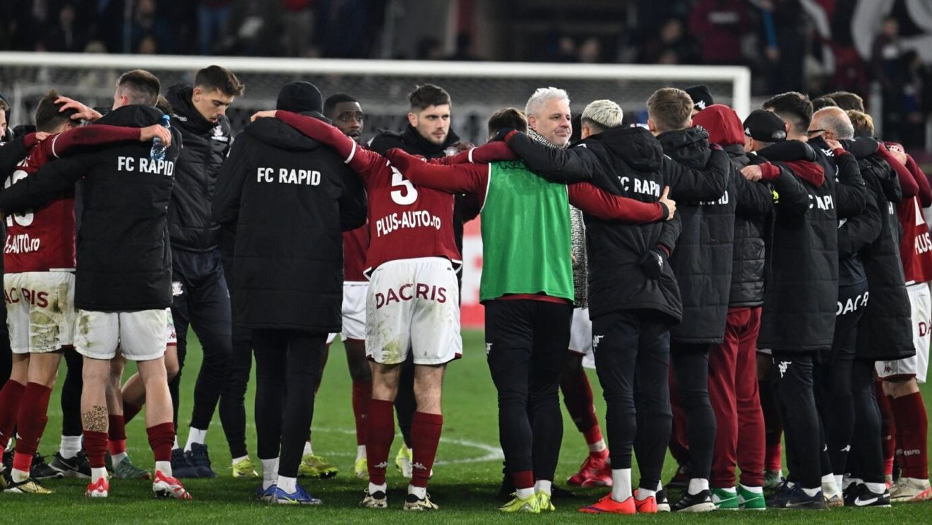 S-a săturat! A fost titular cu Șumudică, dar acum nu joacă și a decis să plece de la Rapid în plin campionat